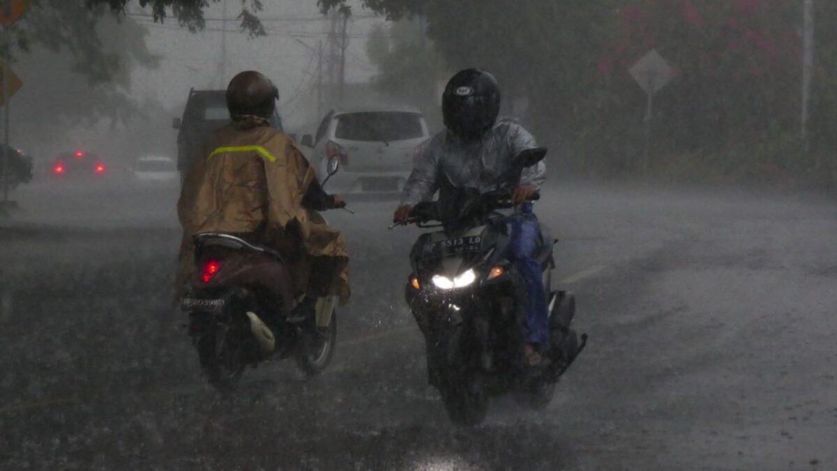 Cuaca Kepri Hari Ini Berawan dengan Potensi Hujan