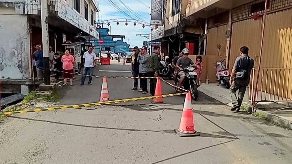 Perbaikan Jalan Pelantar II Tanjungpinang yang amblas pada Mei 2025 lalu bukan sekadar proyek tambal-sulam.