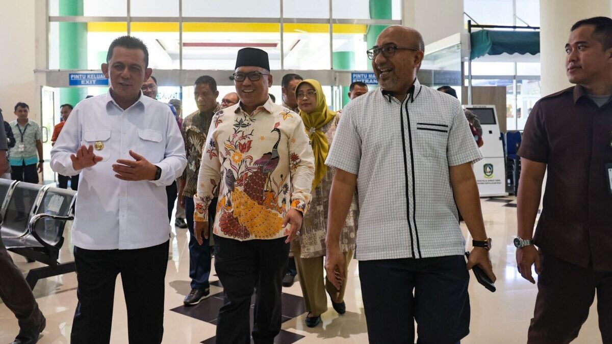 pembangunan gedung poli