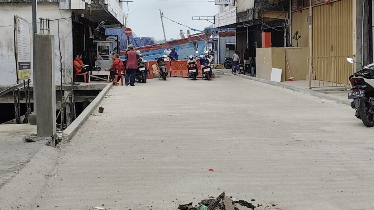 perbaikan pelantar II Tanjungpinang