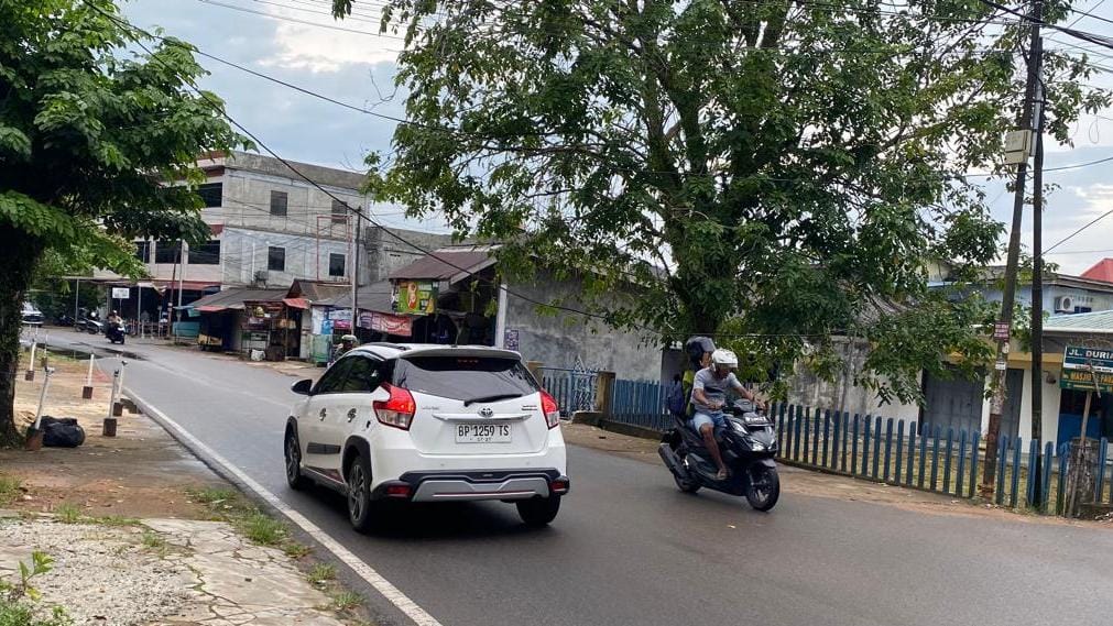 Kabel di Tanjungpinang Semrawut, Warga Khawatir Keselamatan Terancam