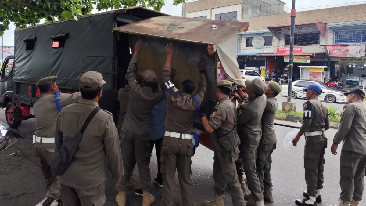 penertiban gerobak pedagang