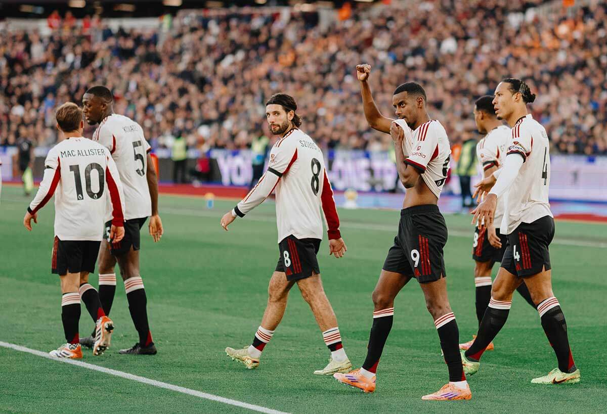 Liverpool Akhiri Tren Buruk, Tekuk West Ham 2-0 di London