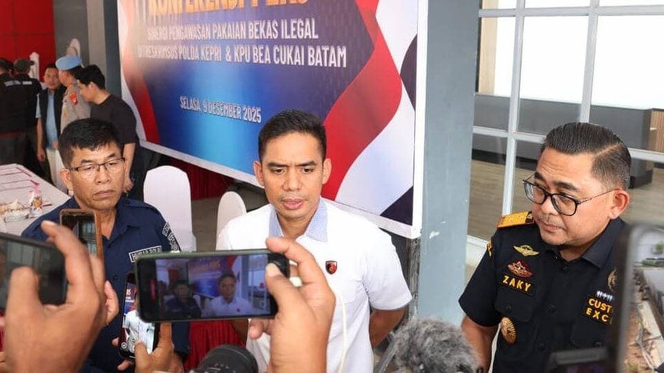 penyelundupan pakaian bekas