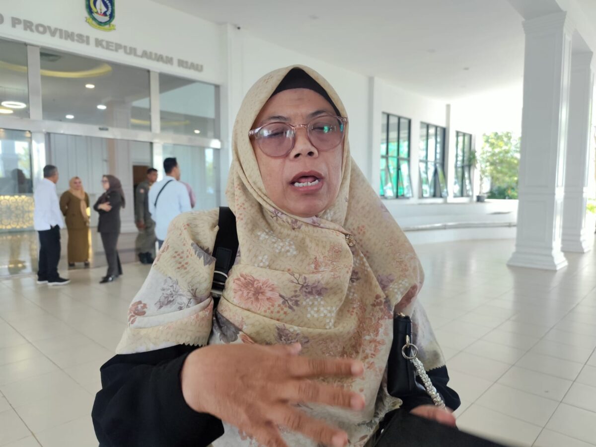 Ismiyati Ingatkan Pentingnya Buku Rujukan bagi Pelajar di Tanjungpinang