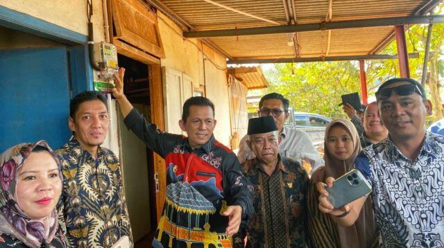 Program Kepri Terang Masuk Kampung Tembesi Sidomulyo Batam