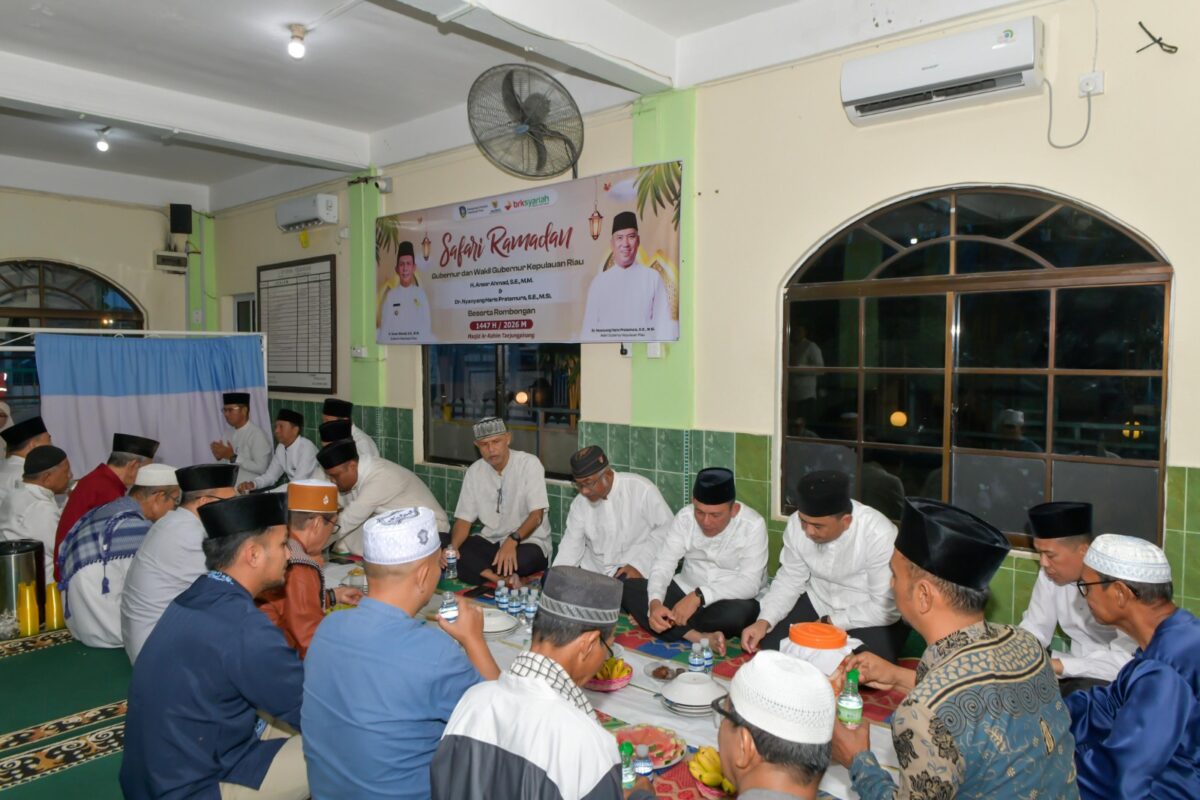 Safari Ramadan di Tanjungpinang, Gubernur Kepri Salurkan Bantuan Rp500 Juta
