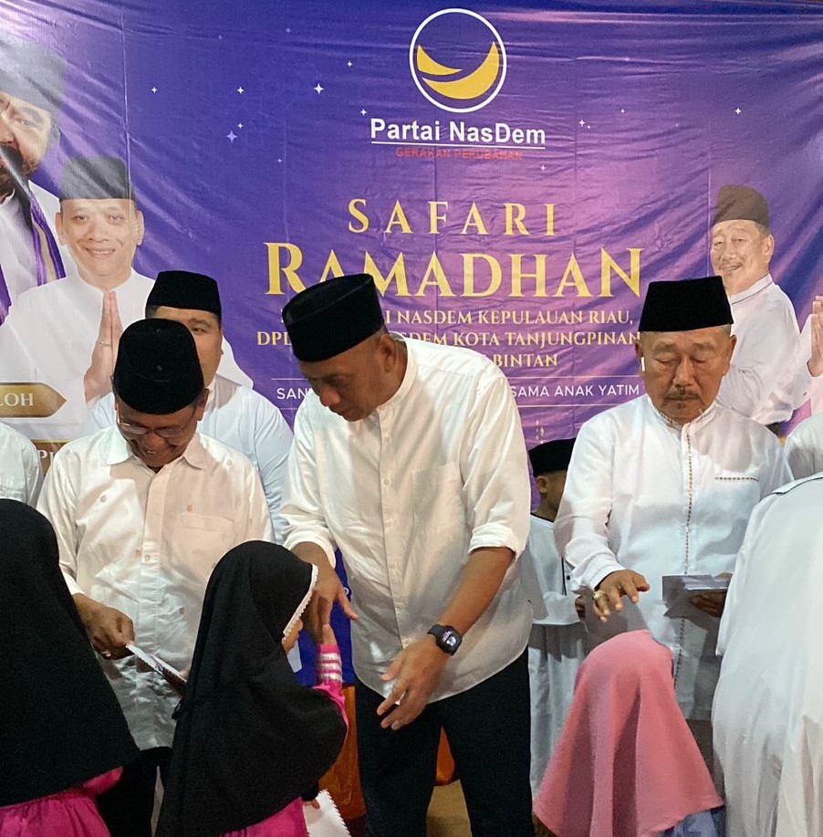 Safari Ramadan NasDem Kepri, Ziarah Tokoh Melayu hingga Berbagi di Panti Asuhan
