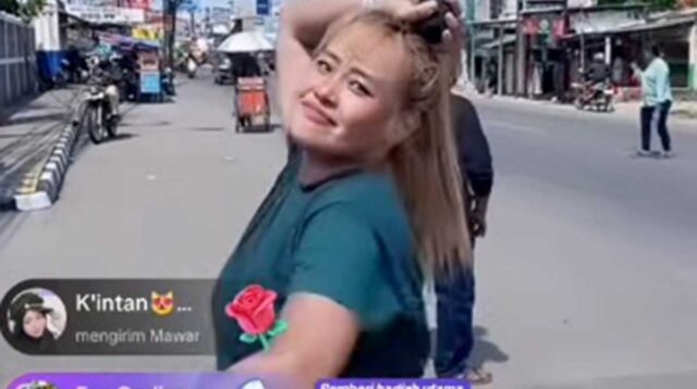 Pinkan Mambo Pilih Ngamen dan Live TikTok, Penghasilan Capai Puluhan Juta