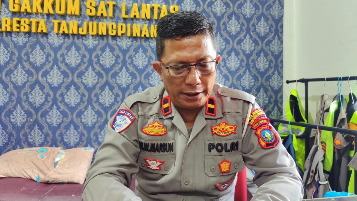 WNA Tabrak Pemotor