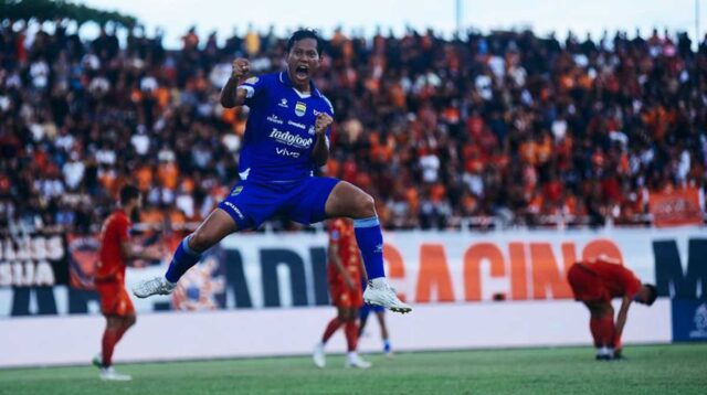 Borong Dua Gol ke Gawang Persija, Adam Alis Bawa Persib Bandung Dekati Gelar Juara