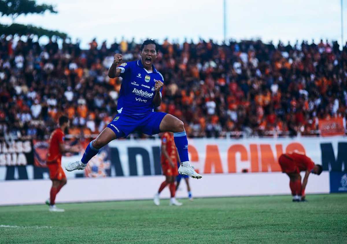 Borong Dua Gol ke Gawang Persija, Adam Alis Bawa Persib Bandung Dekati Gelar Juara