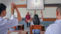 Guru Honorer Dihapus Mulai 2027? Kemendikdasmen Buka Suara soal Status Baru Guru Non ASN