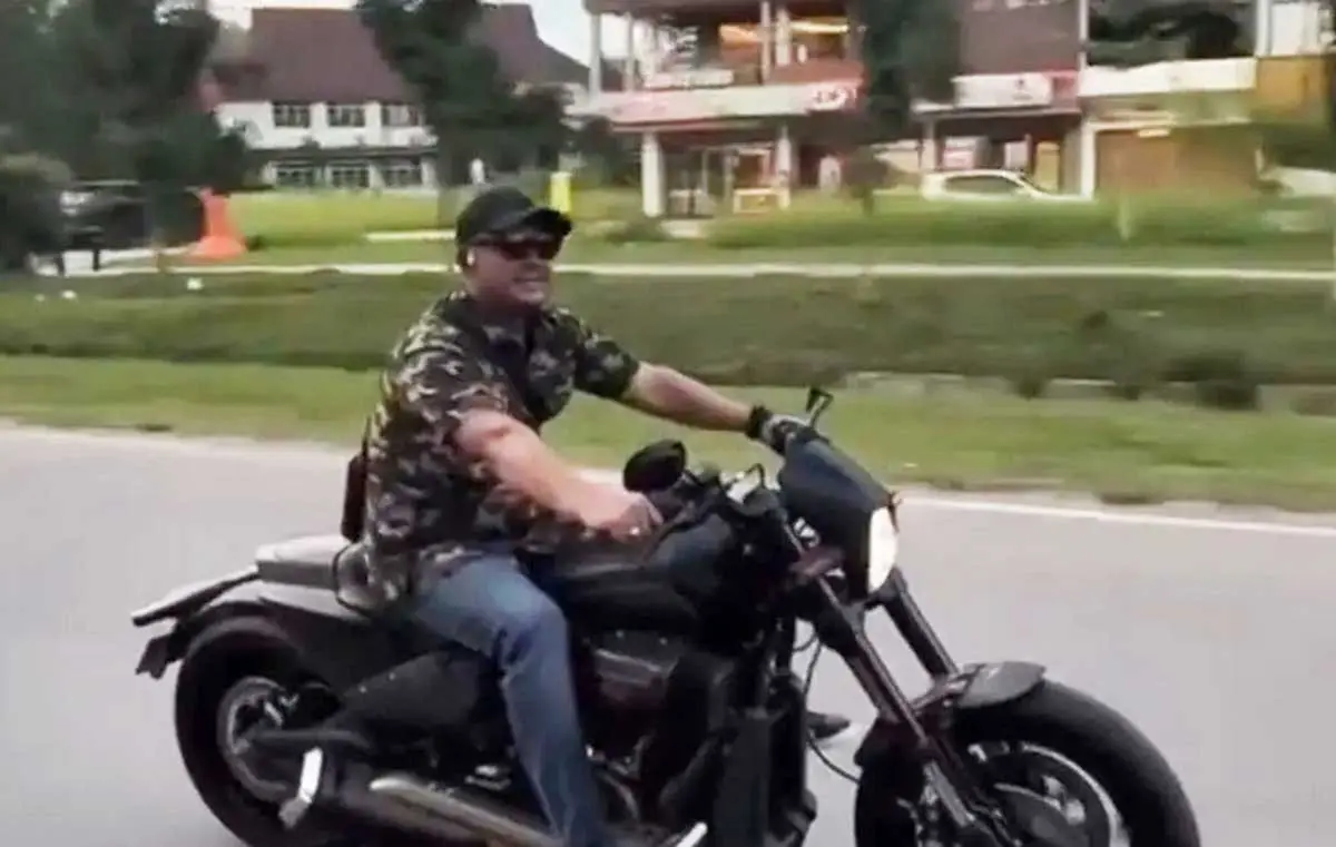 Ketua DPRD Kepri Kena Tilang usai Video Harley Davidson Tanpa Helm Viral