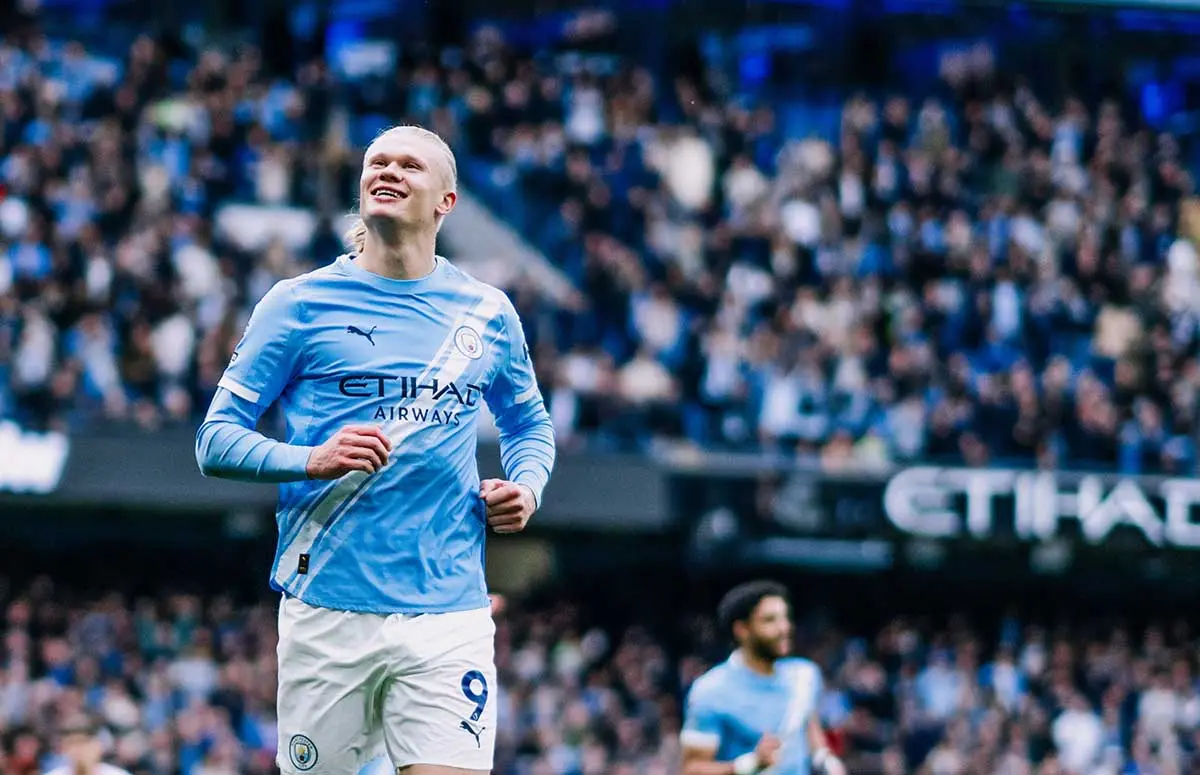 Manchester City Hajar Brentford 3-0, Haaland Bawa The Cityzens Tempel Arsenal