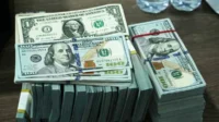 Rupiah Melemah ke Rp17.655 per Dolar AS, Tertekan Harga Minyak dan Yield Obligasi AS