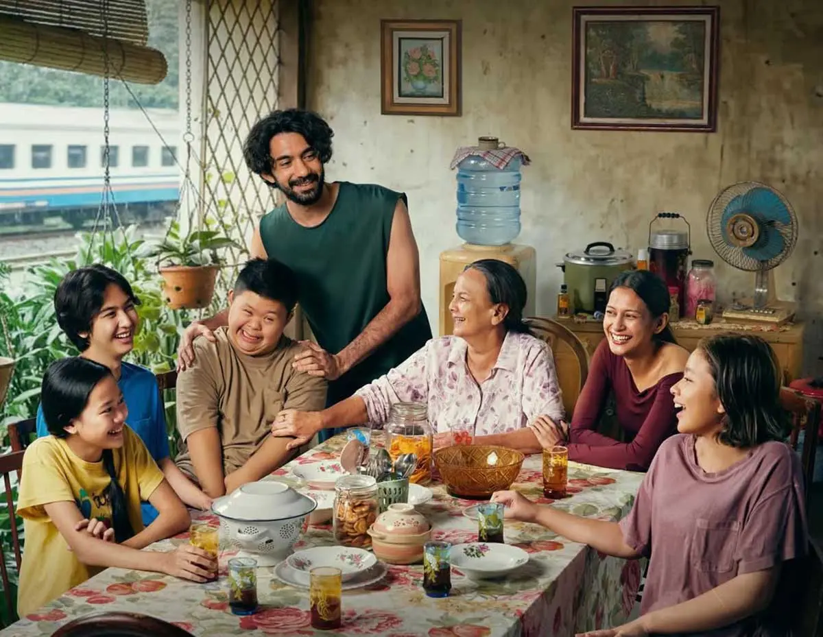 Sinopsis Film Semua Akan Baik-Baik Saja, Drama Keluarga Terbaru Reza Rahadian dan Christine Hakim